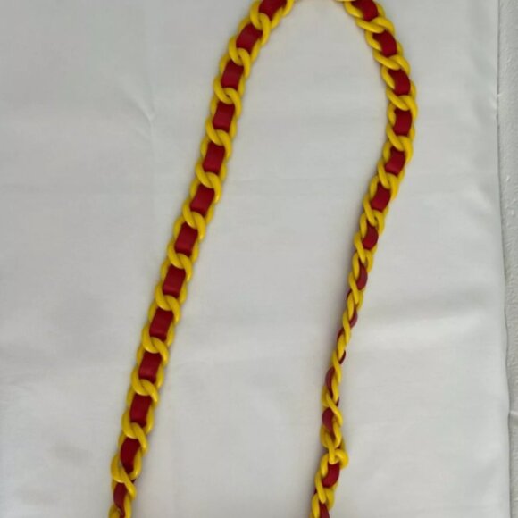 SOLD! AW14 MOSCHINO McDonald’s '20 Billion Served' Quilted Red Shoulder Bag - Picture 14 of 14